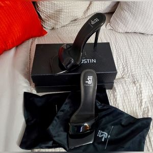 Shane Justin black heels